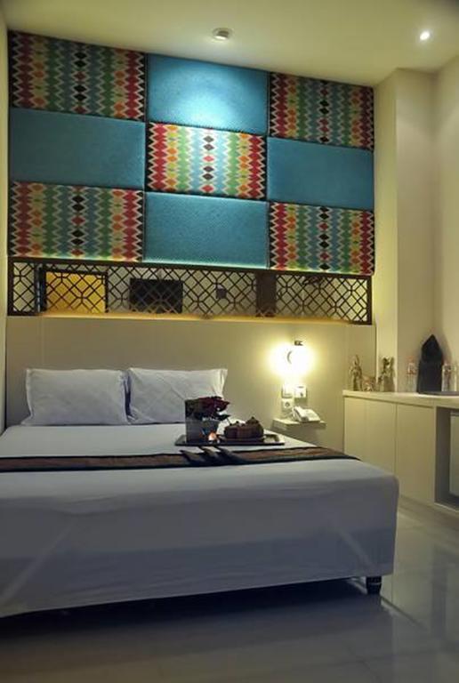 Metro House Hotel Surabaya Ruang foto