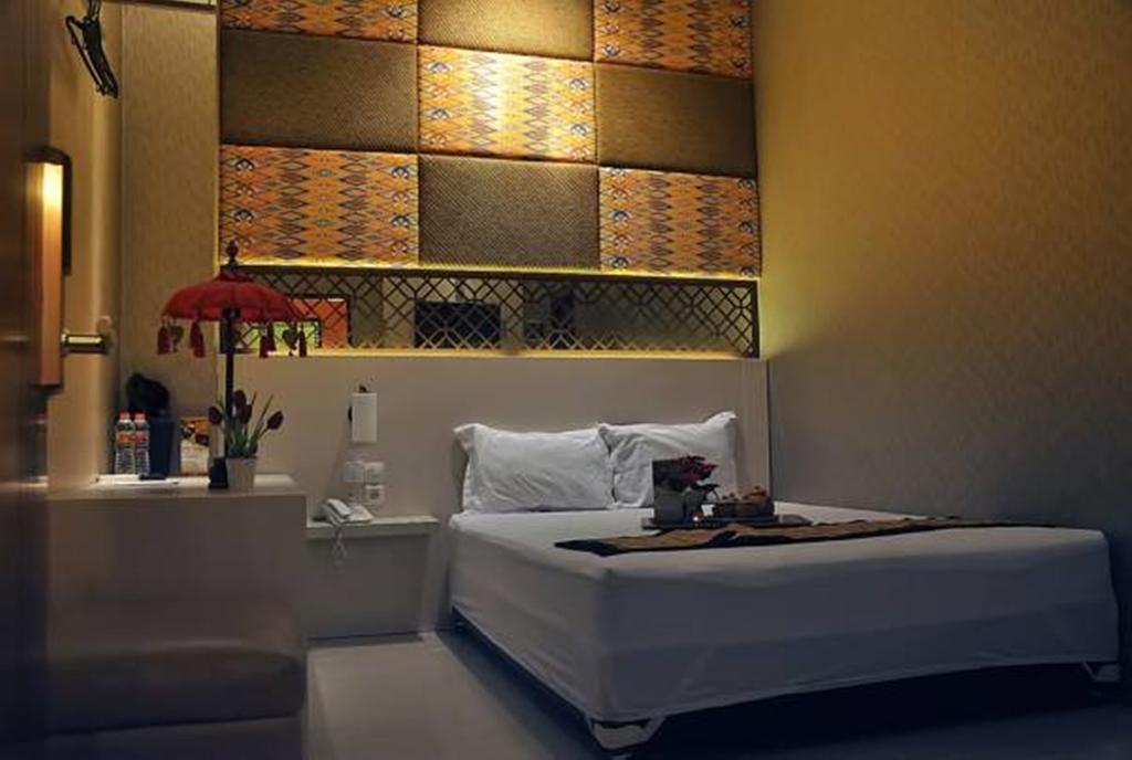 Metro House Hotel Surabaya Ruang foto