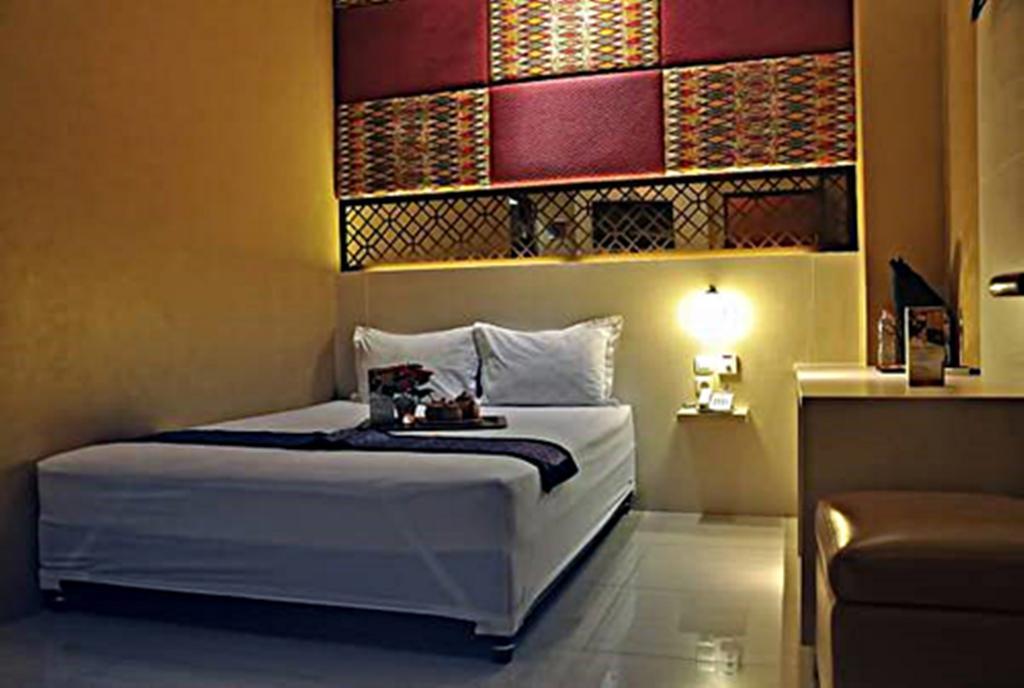Metro House Hotel Surabaya Ruang foto